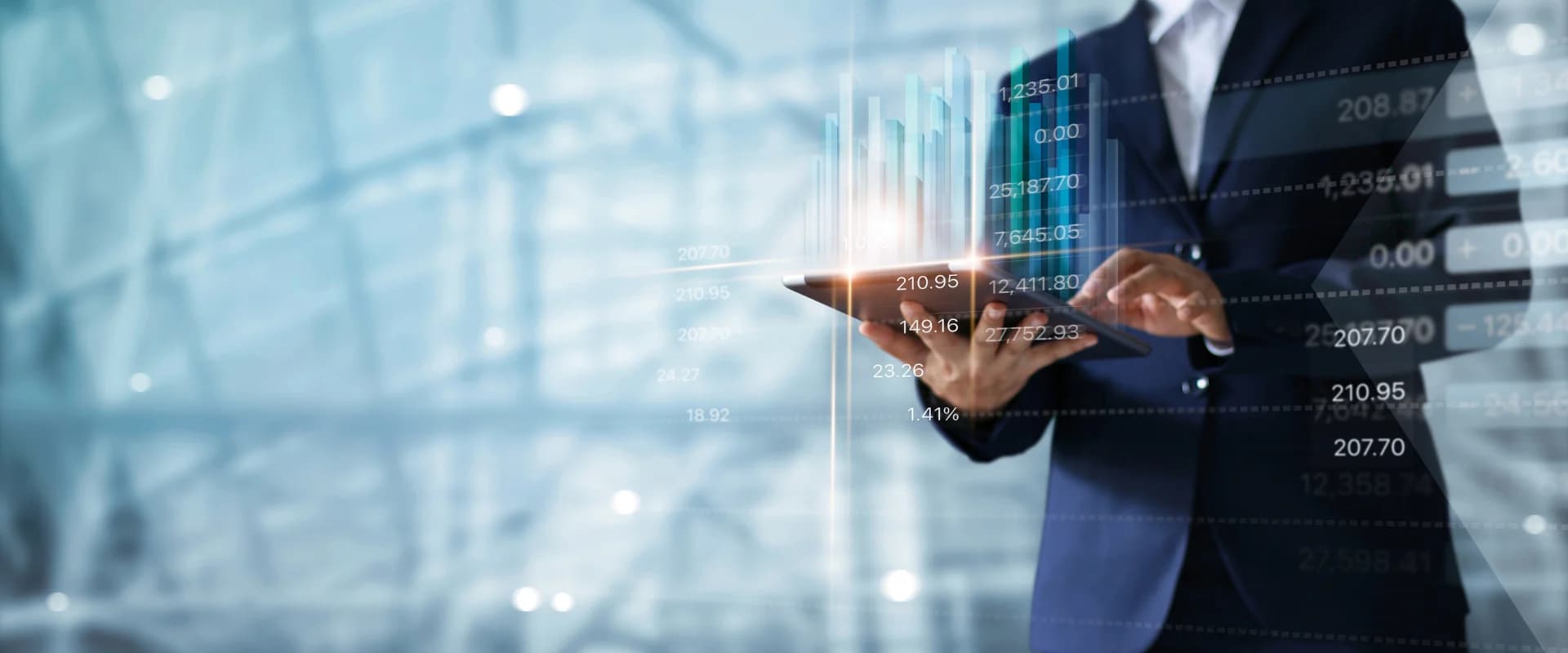 LuxAum Strategic Vision